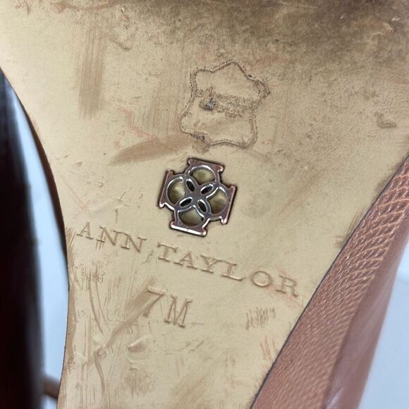 Ann Taylor Leather Mary Jane Open Toe Wedges 7 Cognac - Picture 9 of 11